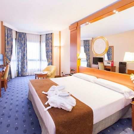 Hotel Los Bracos Логроньйо Екстер'єр фото