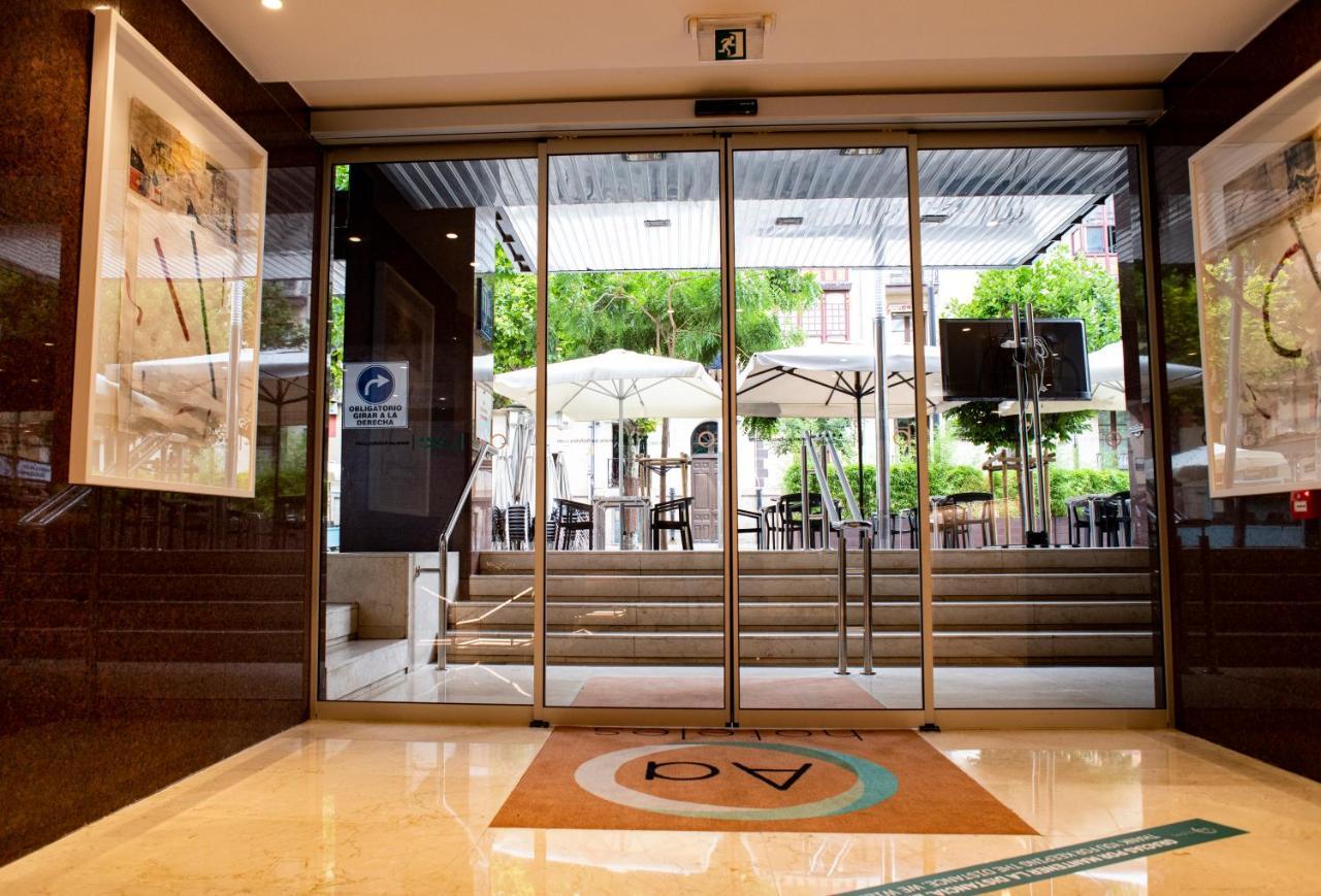 Hotel Los Bracos Логроньйо Екстер'єр фото
