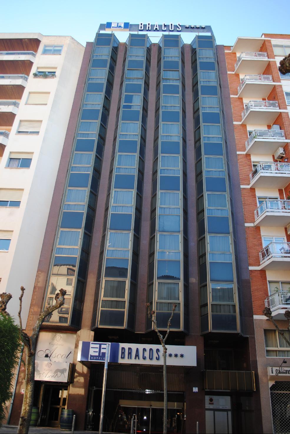 Hotel Los Bracos Логроньйо Екстер'єр фото